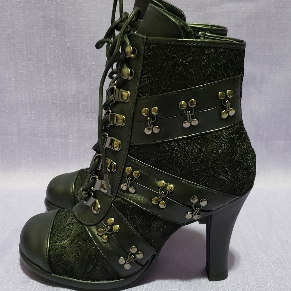 Size 7 Black Vegan Leather Floral Lace Ankle Boots